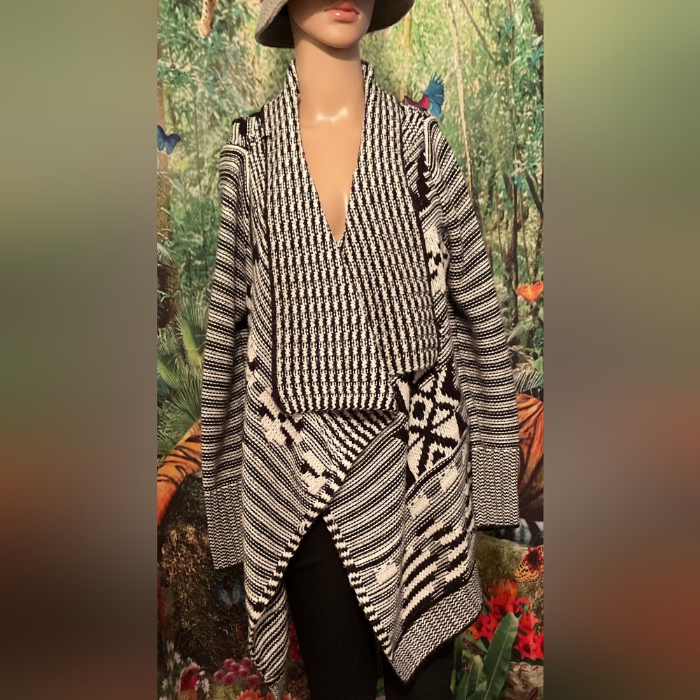Debbie Morgan Monochrome Knit Cardigan